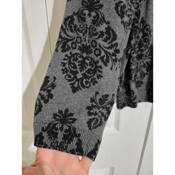 Old navy xl women's gray damask sweater - Picture 2 of 10